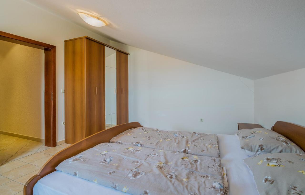 Pansion Dujmovic 1 Apartment มาลินสกา ภายนอก รูปภาพ