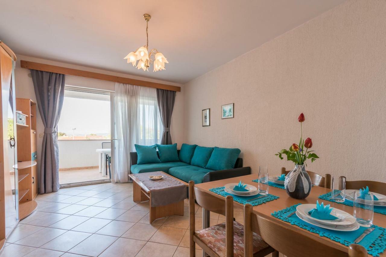 Pansion Dujmovic 1 Apartment มาลินสกา ภายนอก รูปภาพ