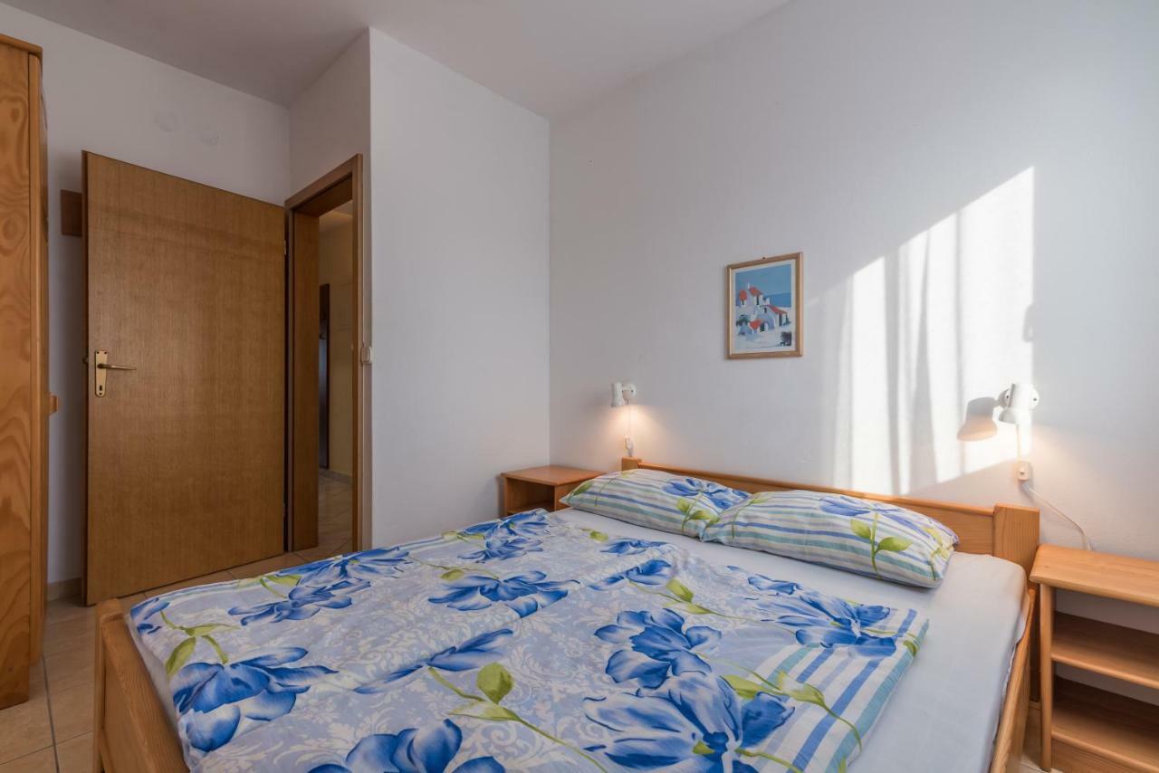 Pansion Dujmovic 1 Apartment มาลินสกา ภายนอก รูปภาพ